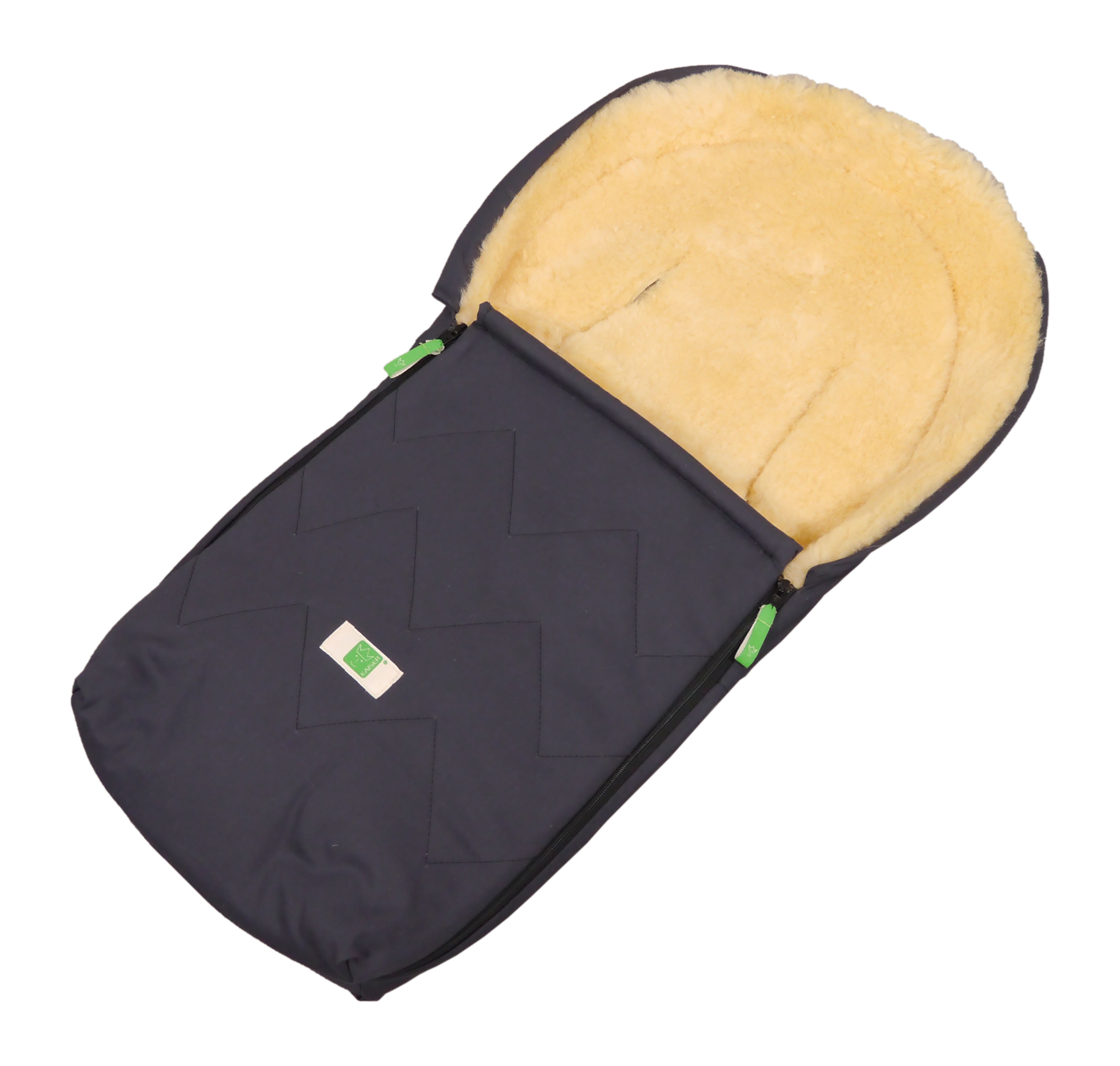 Lammfell-Fußsack von Kaiser in black, geöffnet, seitlich