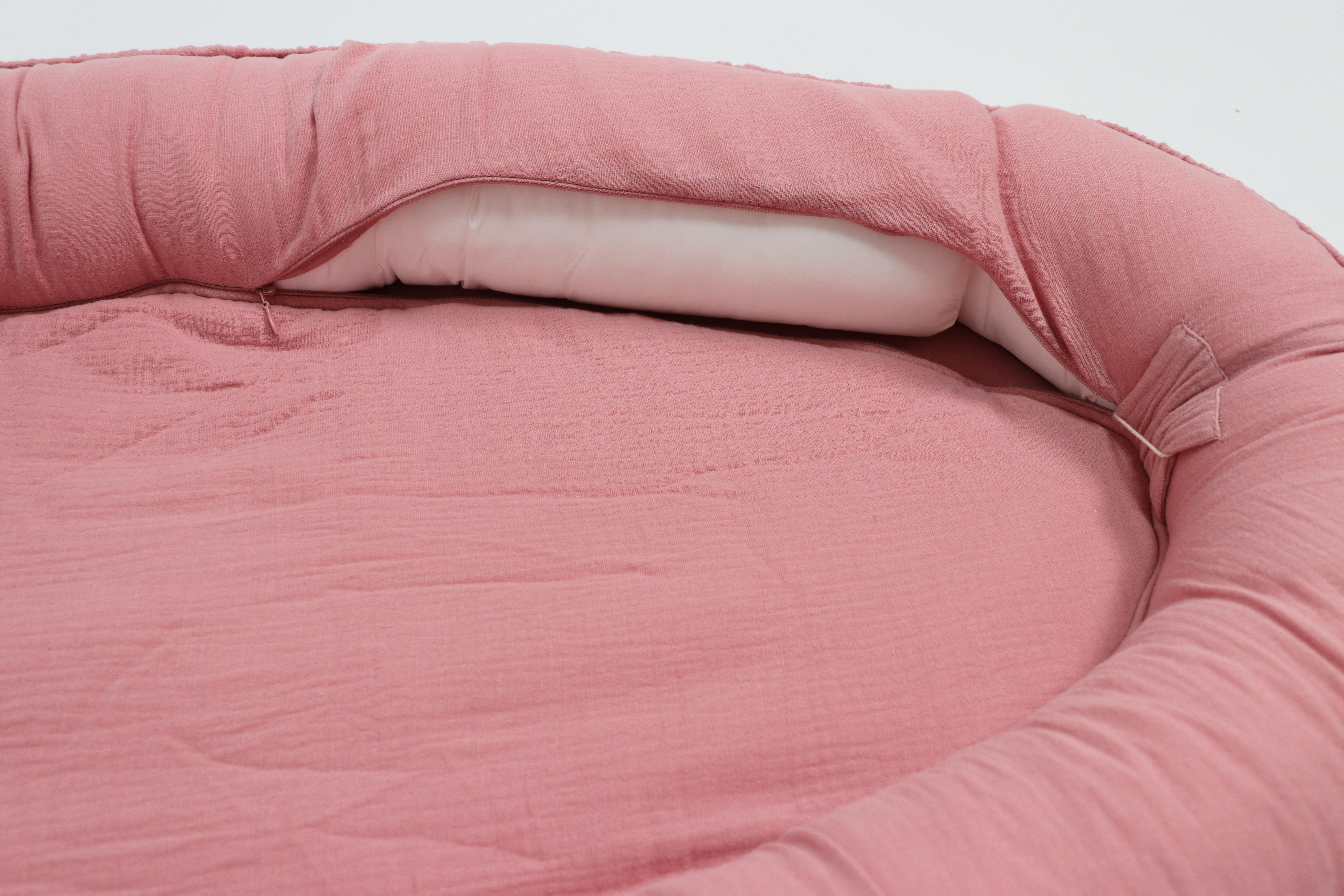 MOUTON Kuschelnest mit Lammfelleinlage