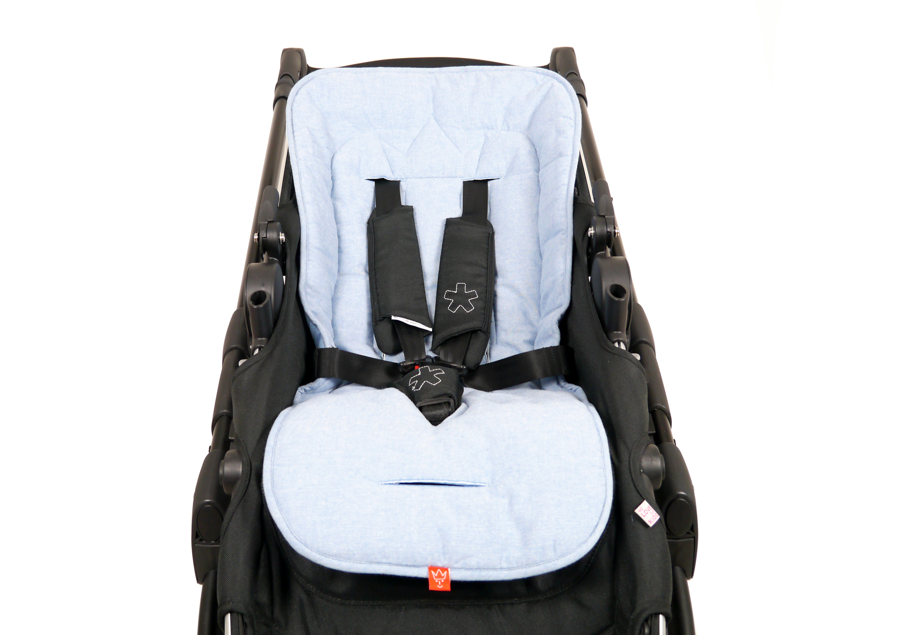 Sommer Kinderwageneinlage in der Farbe light blue melange in einem Kinderwagen eingesetzt