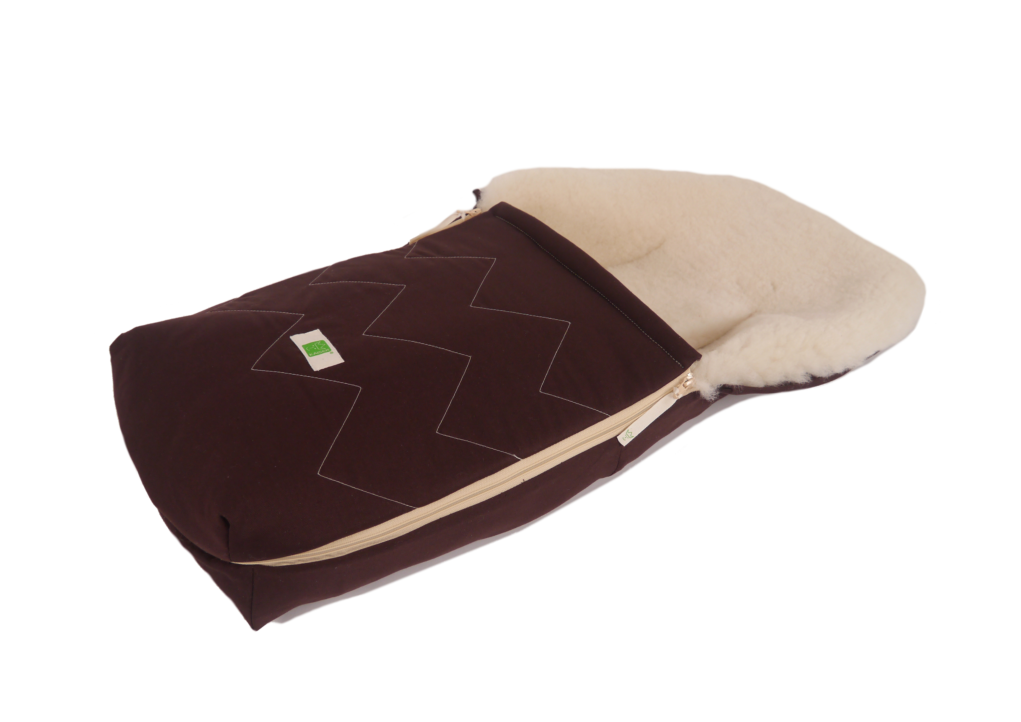 Lammfell-Fußsack von Kaiser in brown, seitlich