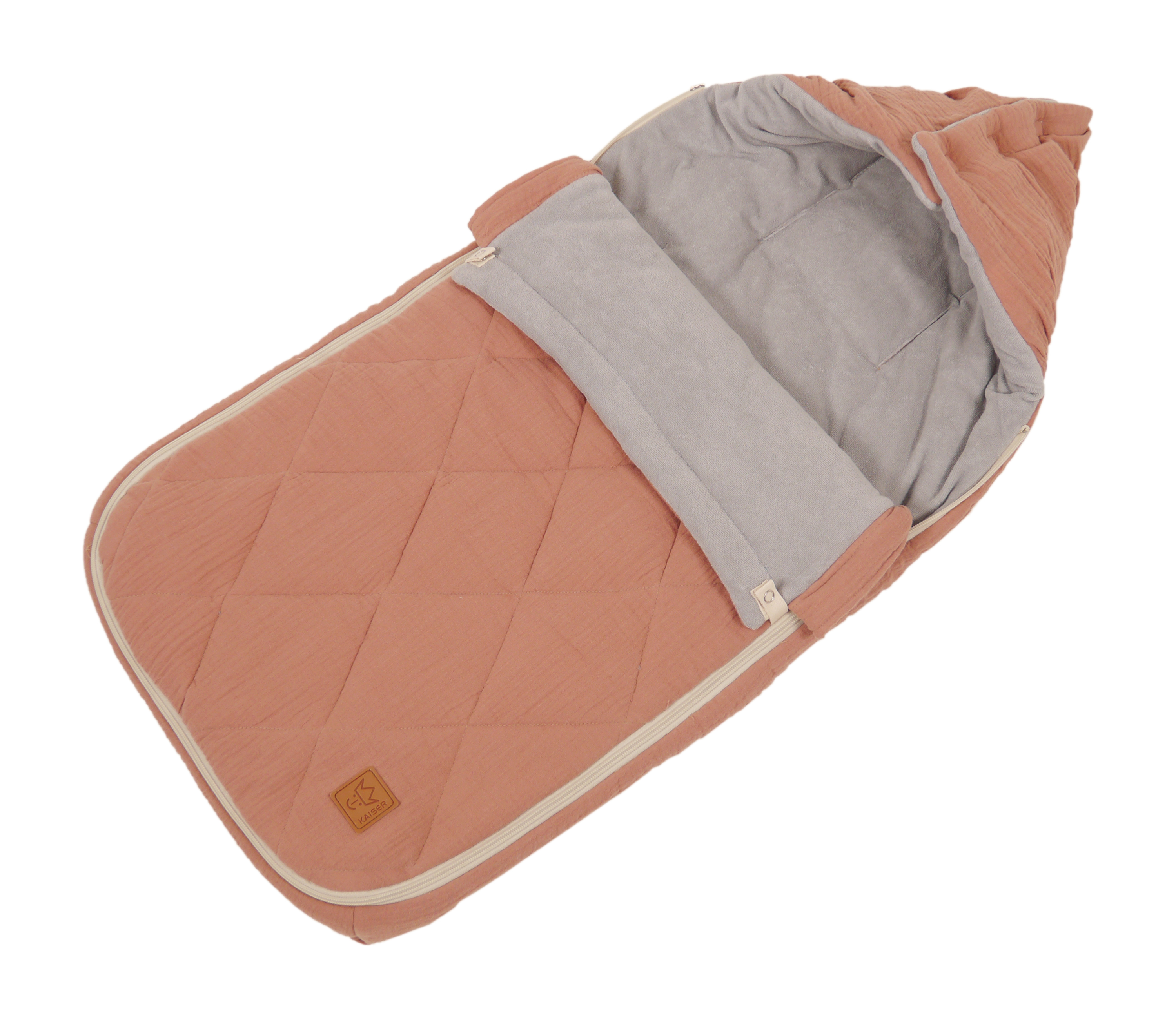 Sommer Fußsack ANNABEL in der Farbe peach-bloom liegt quer