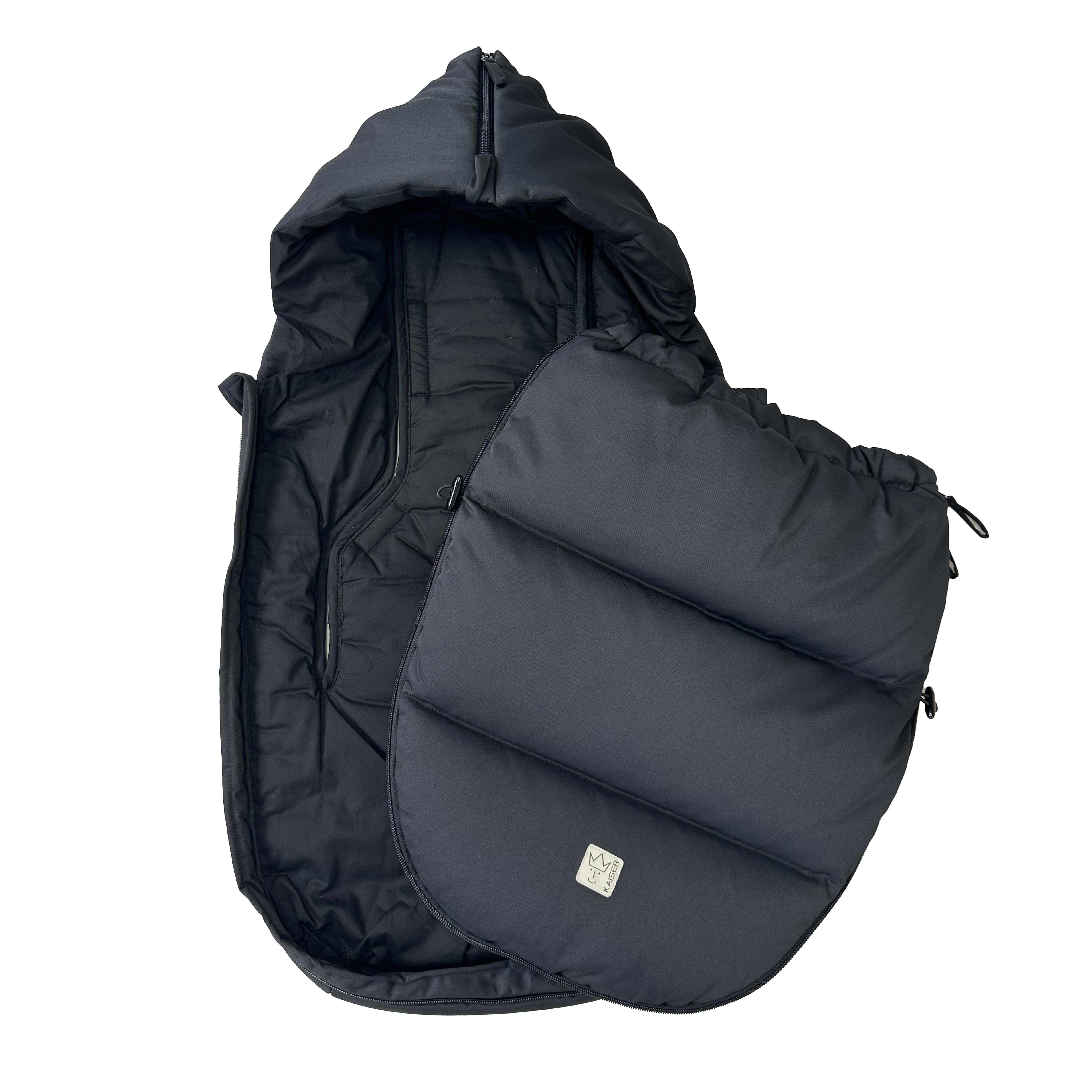 LITTLE DOWNY Babyschalen-Fußsack in der Farbe black , seitlich geöffnet, Innenansicht sichtbar