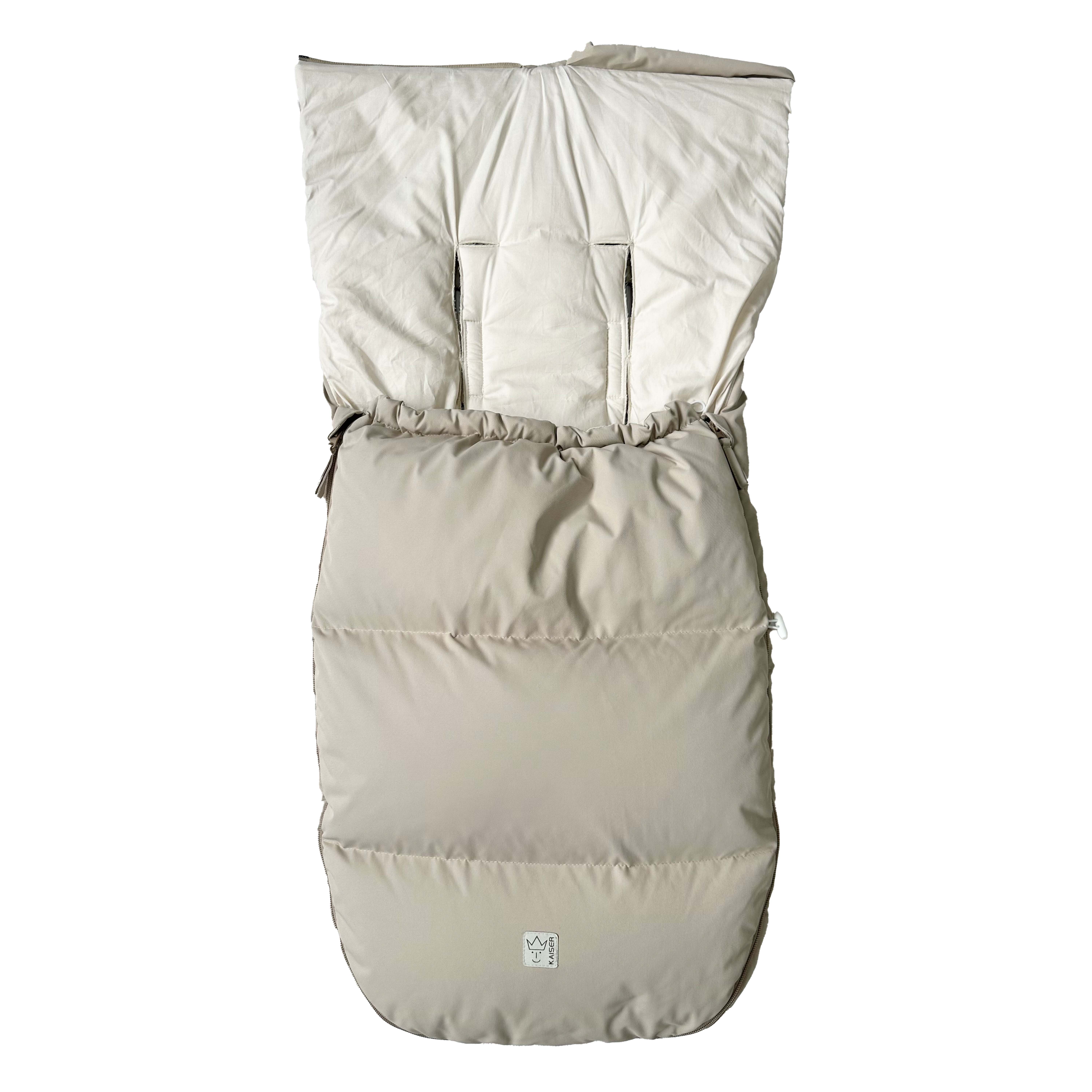 Geöffneter Thermofußsack DOWWNY XL in sand