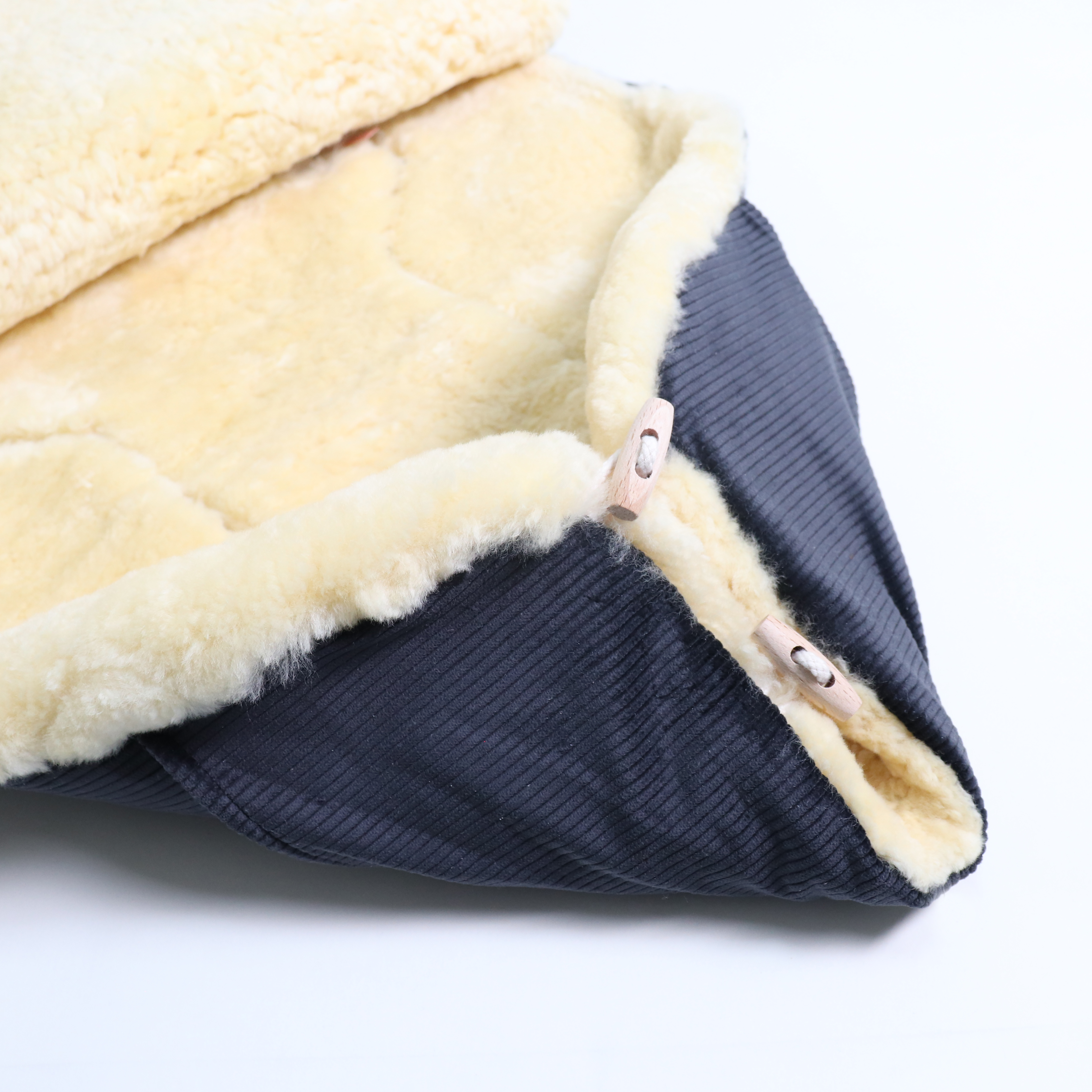 FILIUS CORD Lammfell Fußsack FILIUS CORD Lammfell Fußsack