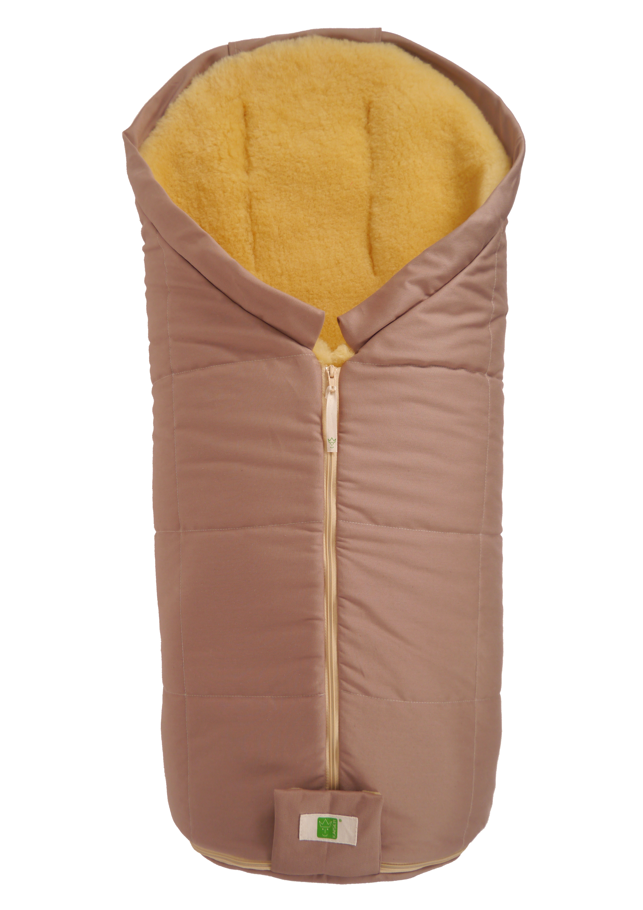 Fußsack mit dem Lammfell-Innenfutter in der Farbe sand