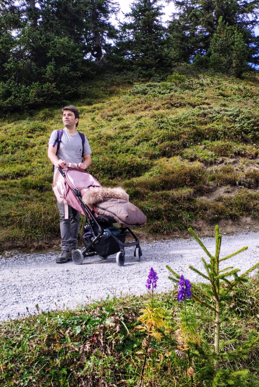 Abseits der Stadt: Wandern mit dem Kinderwagen Abseits der Stadt: Wandern mit dem Kinderwagen