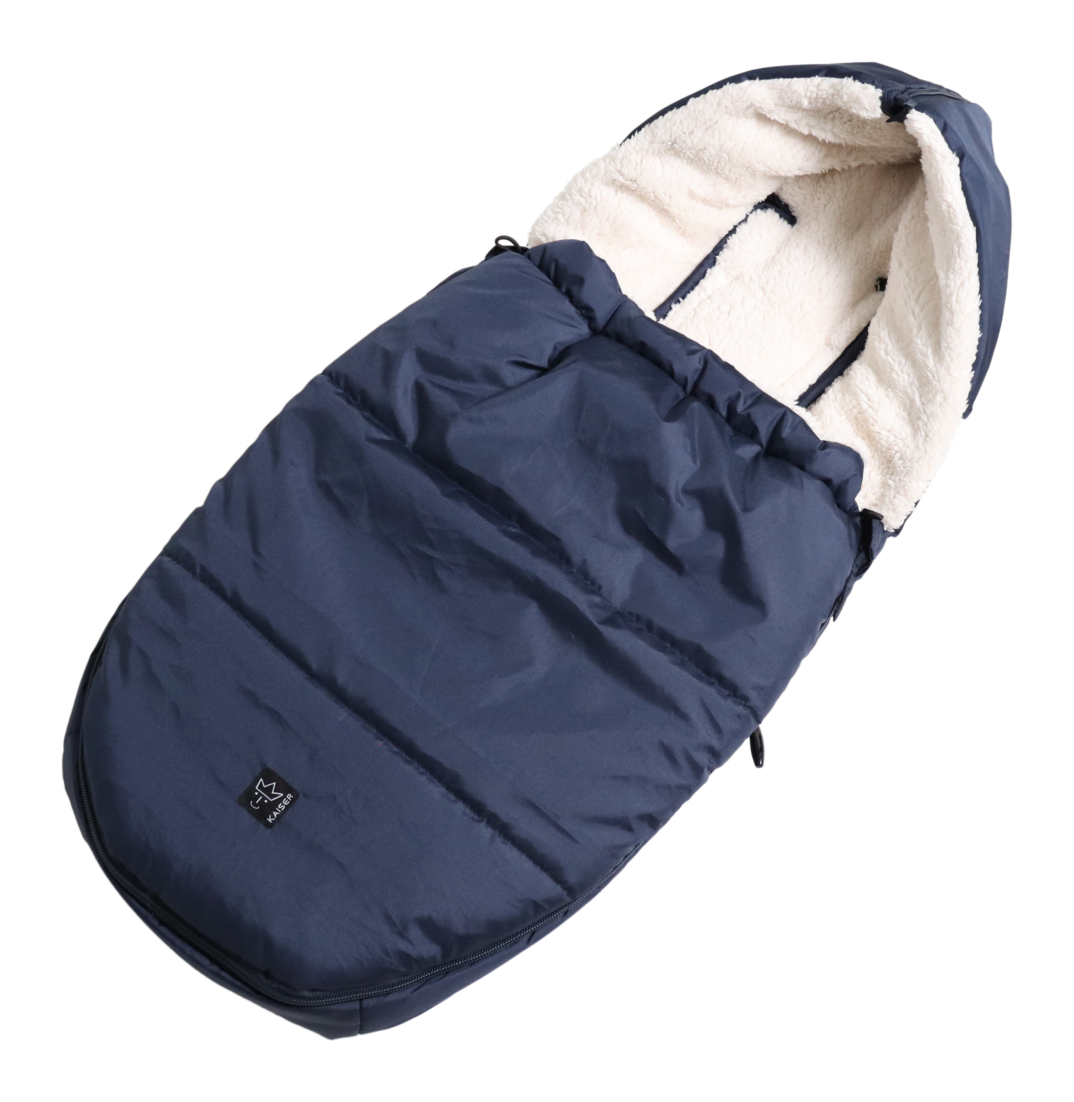 Fußsack mit weißem Fleece-Innenfutter für Babyschale in der Farbe Navy schräg fotografiert