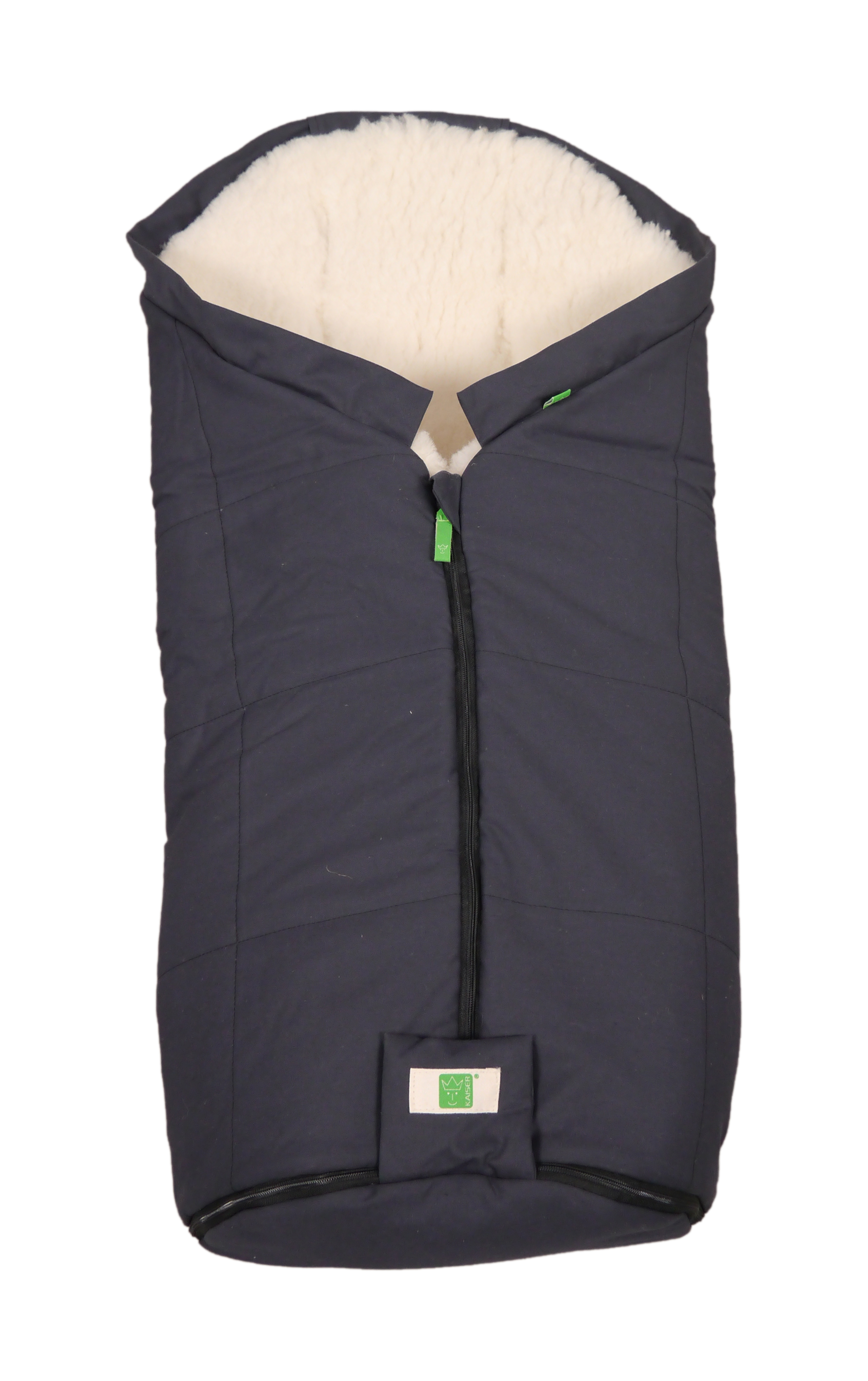 Winterfußsack in der Farbe dark anthrazit für Kinderwagen mit Lammfell