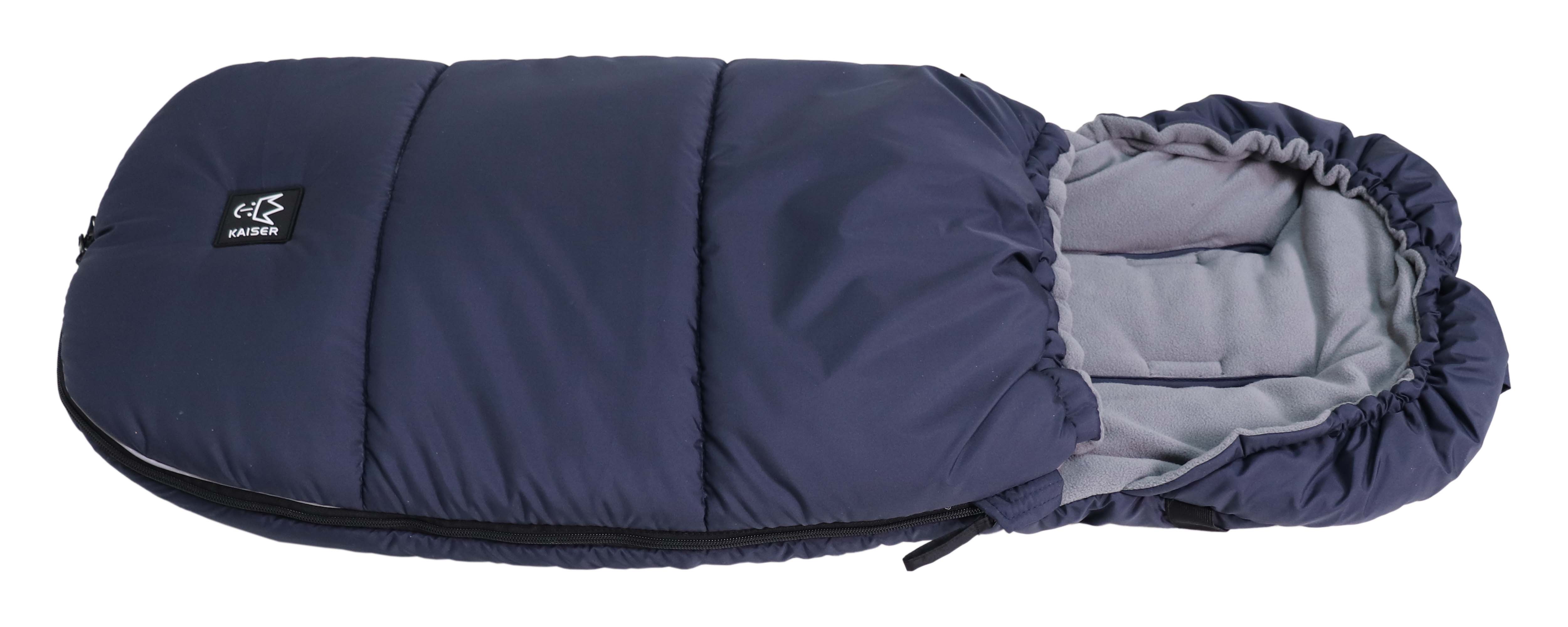 Thermofußsack LUKKY in der Farbe navy mit schwarzem Logo liegt horizontal