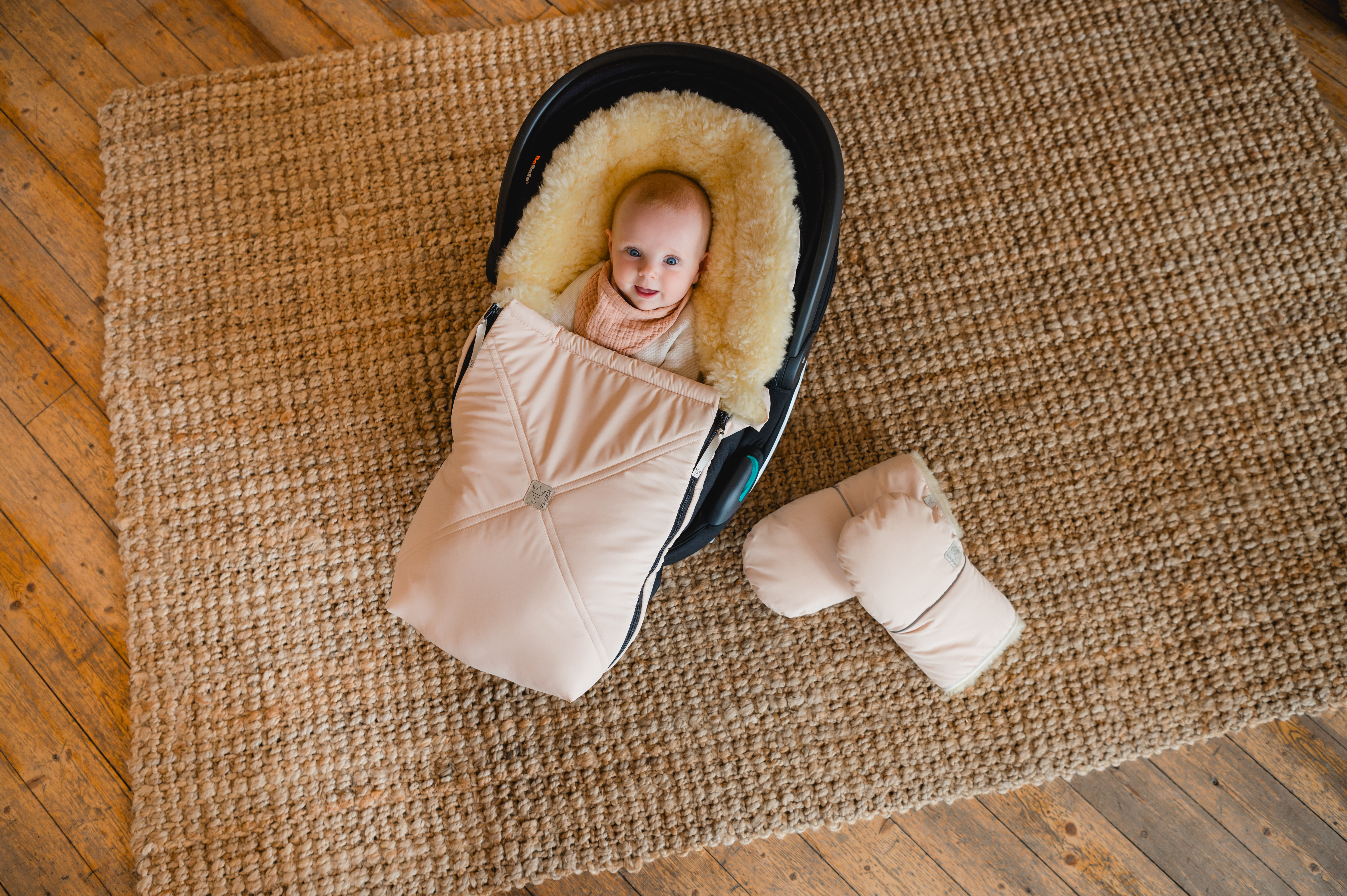 EMMY Lammfell Babyschalen-Fußsack