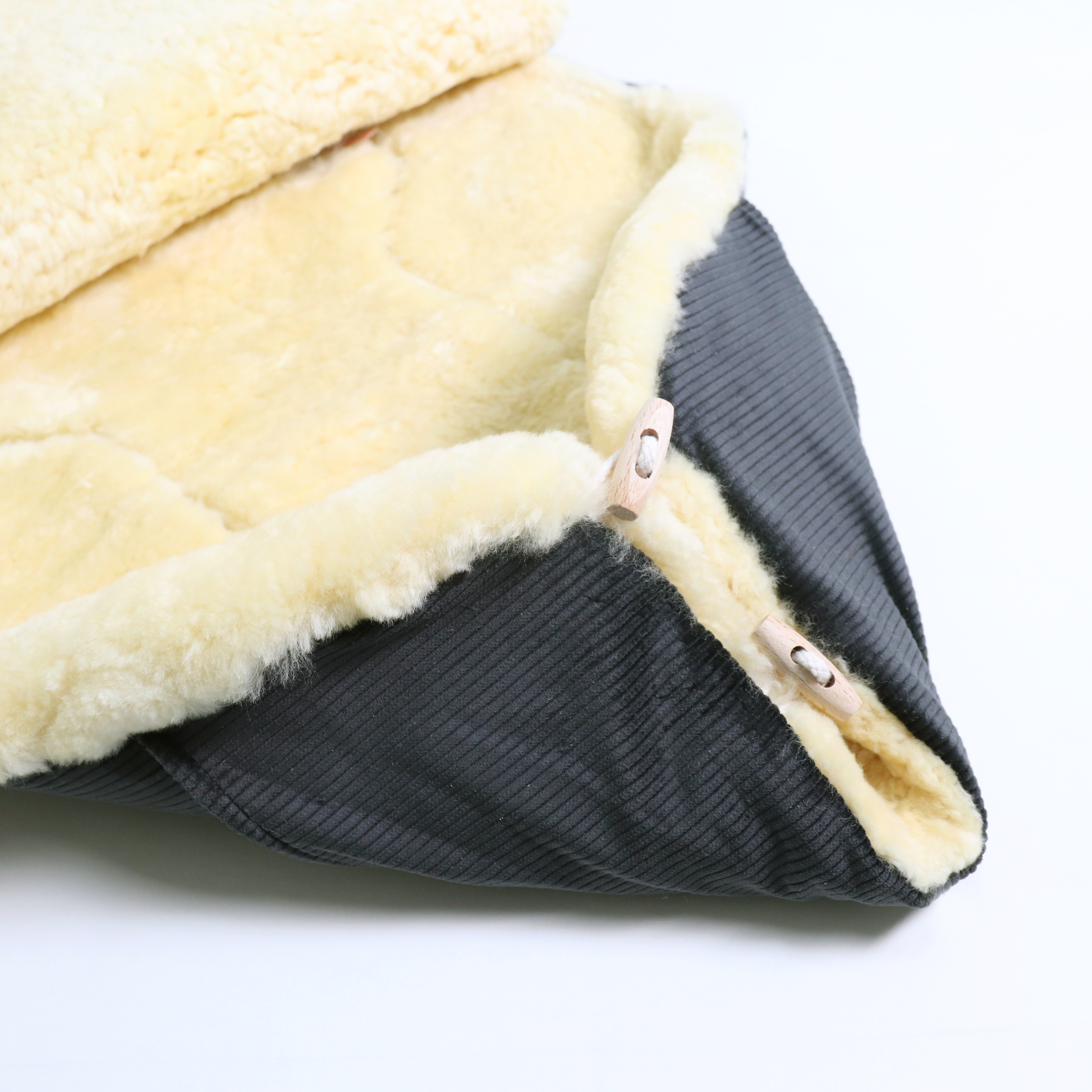 FILIUS CORD Lammfell Fußsack FILIUS CORD Lammfell Fußsack