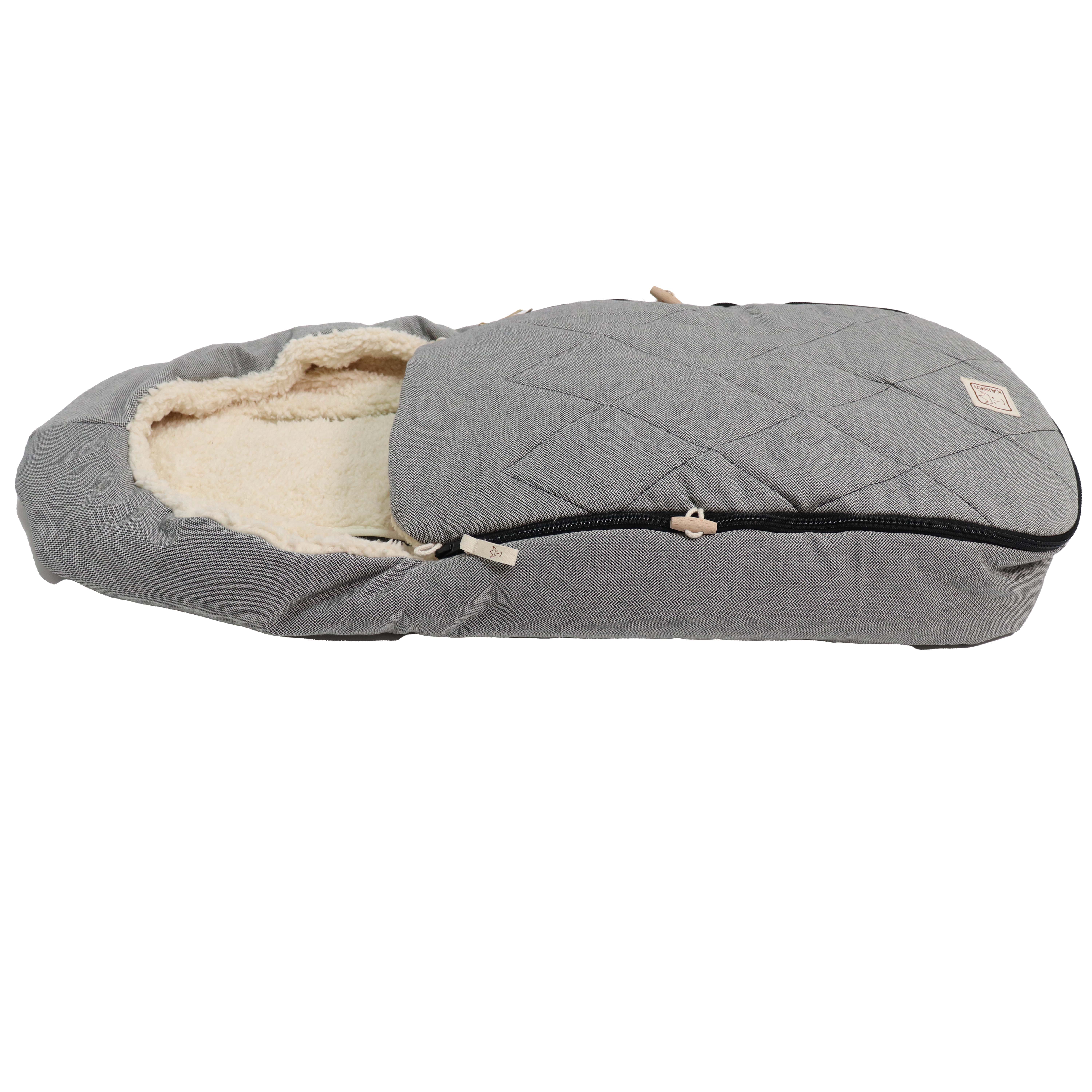 Seitenansicht LE PETIT Babyschalen Fußsack black/nature aus Bio-Baumwolle