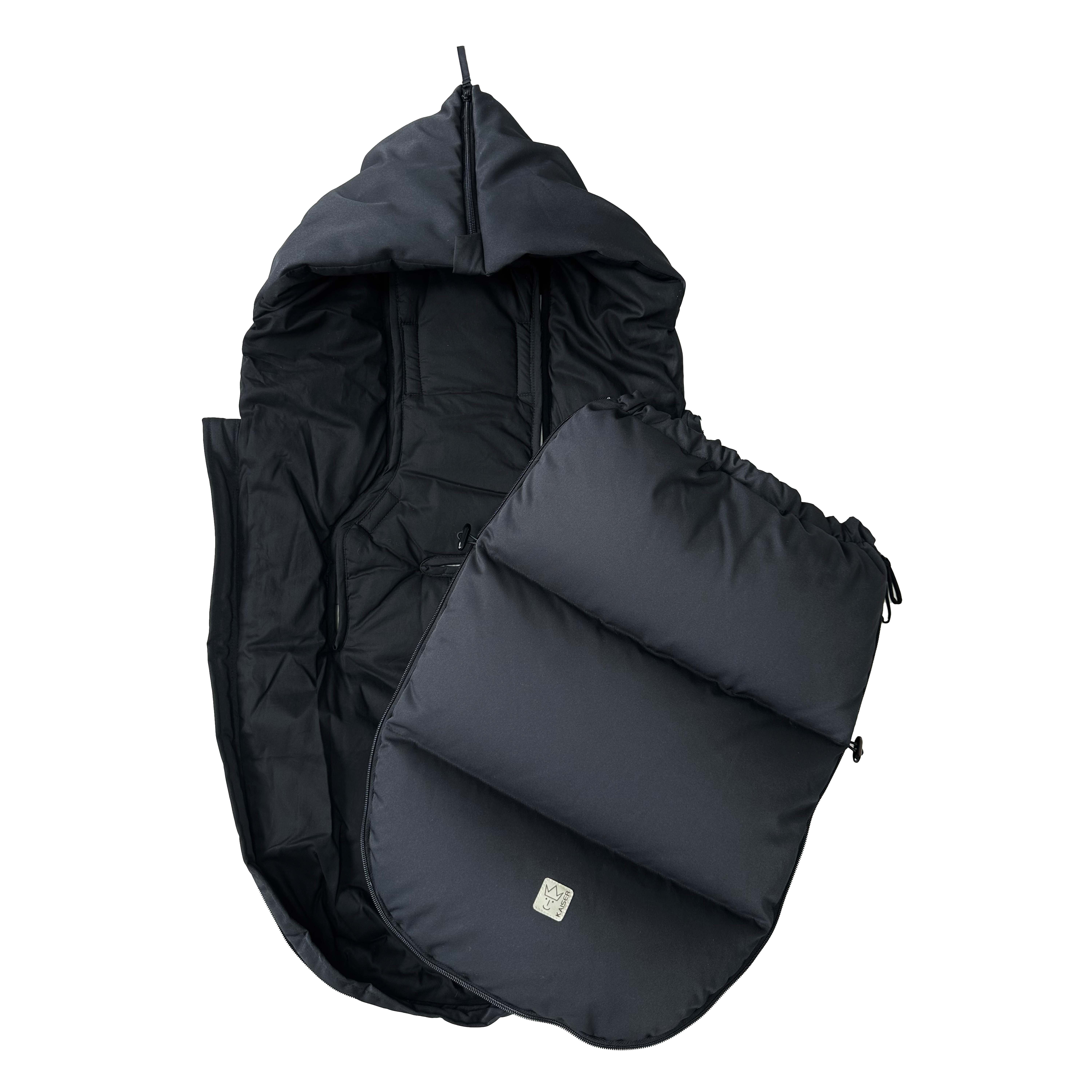 Thermofußsack DOWWNY XL in schwarz seitlich geöffnet und aufgeklappt