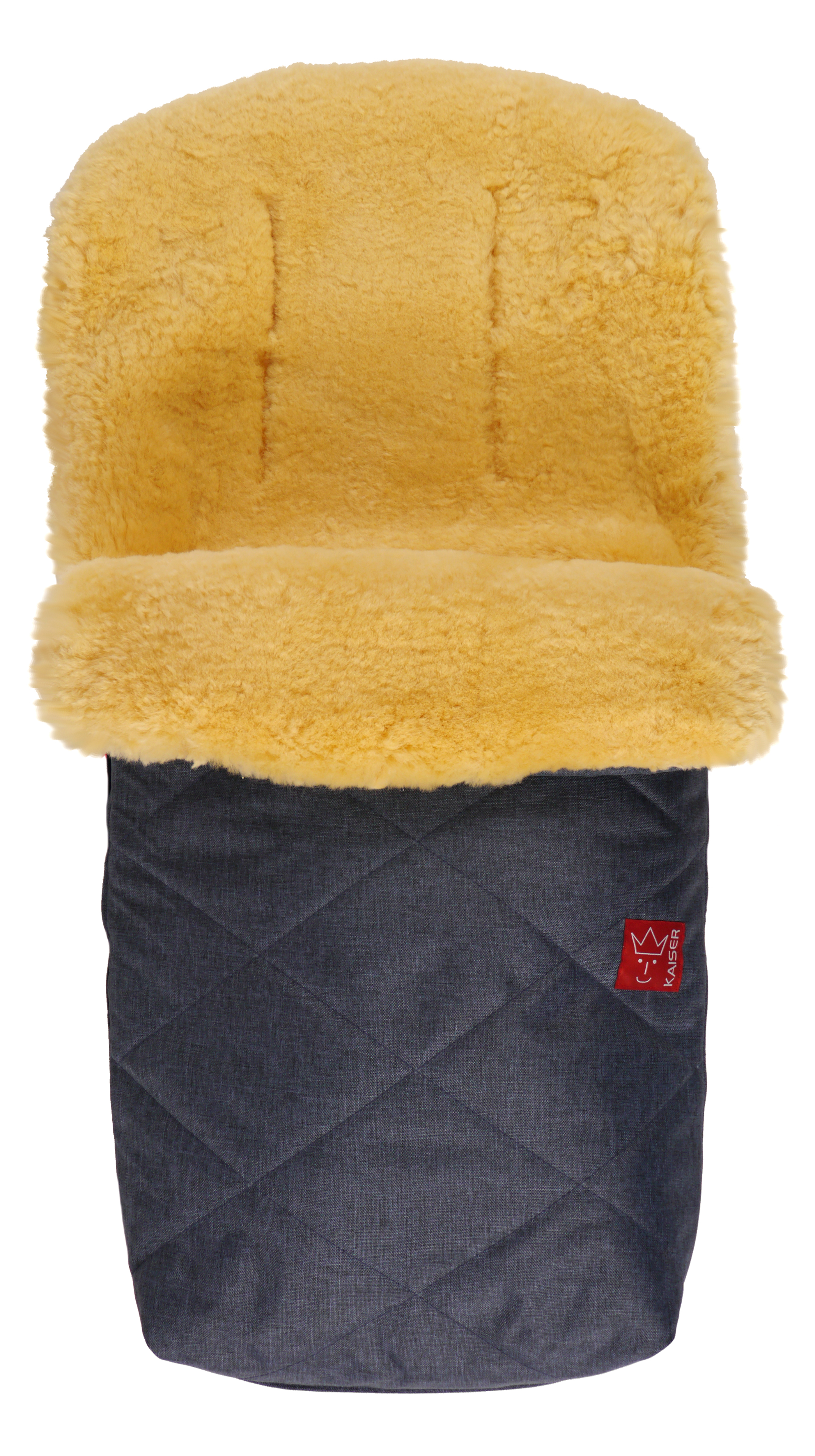 Fußsack mit dem Lammfell-Innenfutter in der Farbe Navy melange und rotem „Kaiser“-Logo auf der Vorderseite