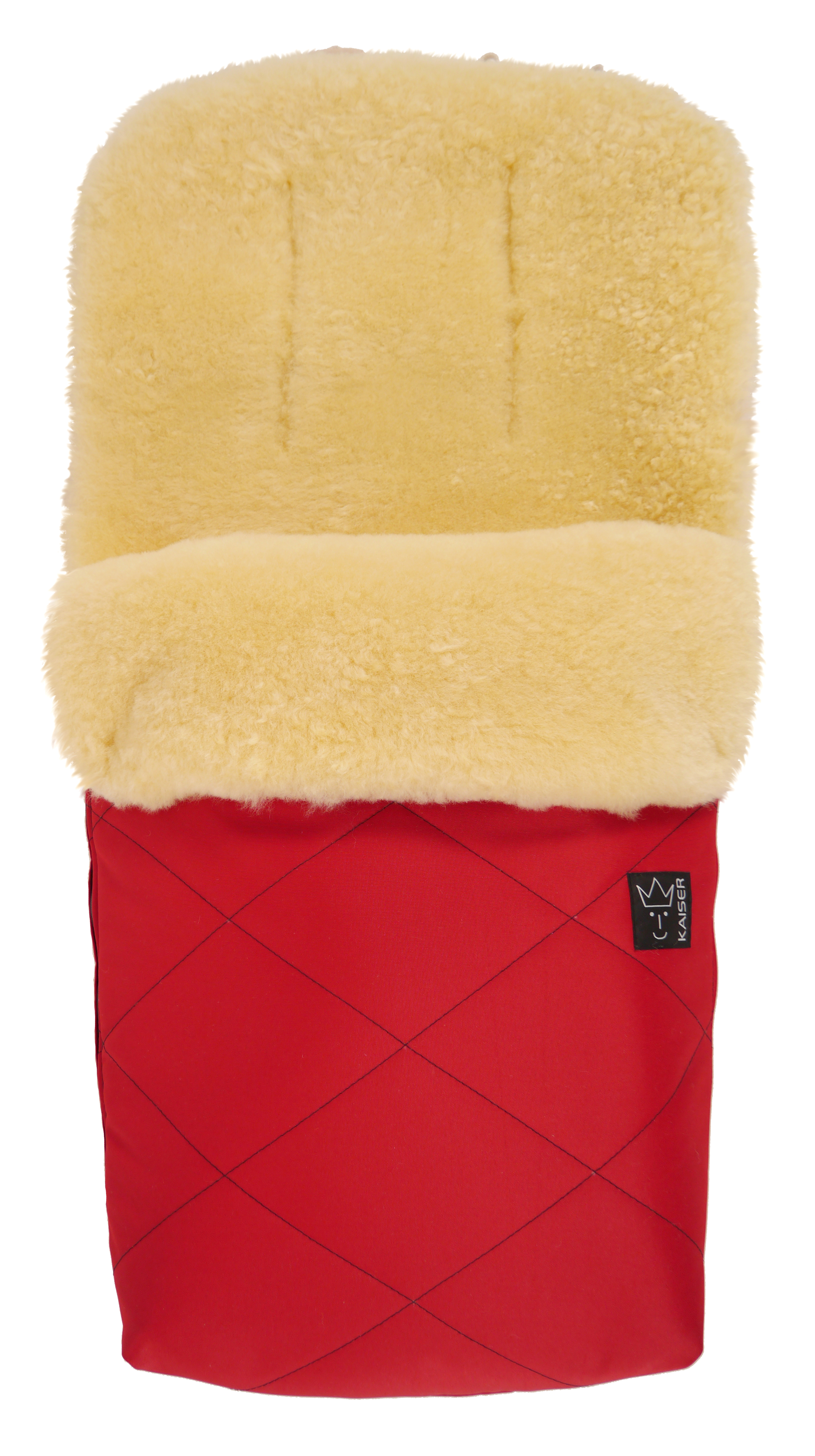 Fußsack mit dem Lammfell-Innenfutter in der Farbe rot und schwarzem „Kaiser“-Logo auf der Vorderseite