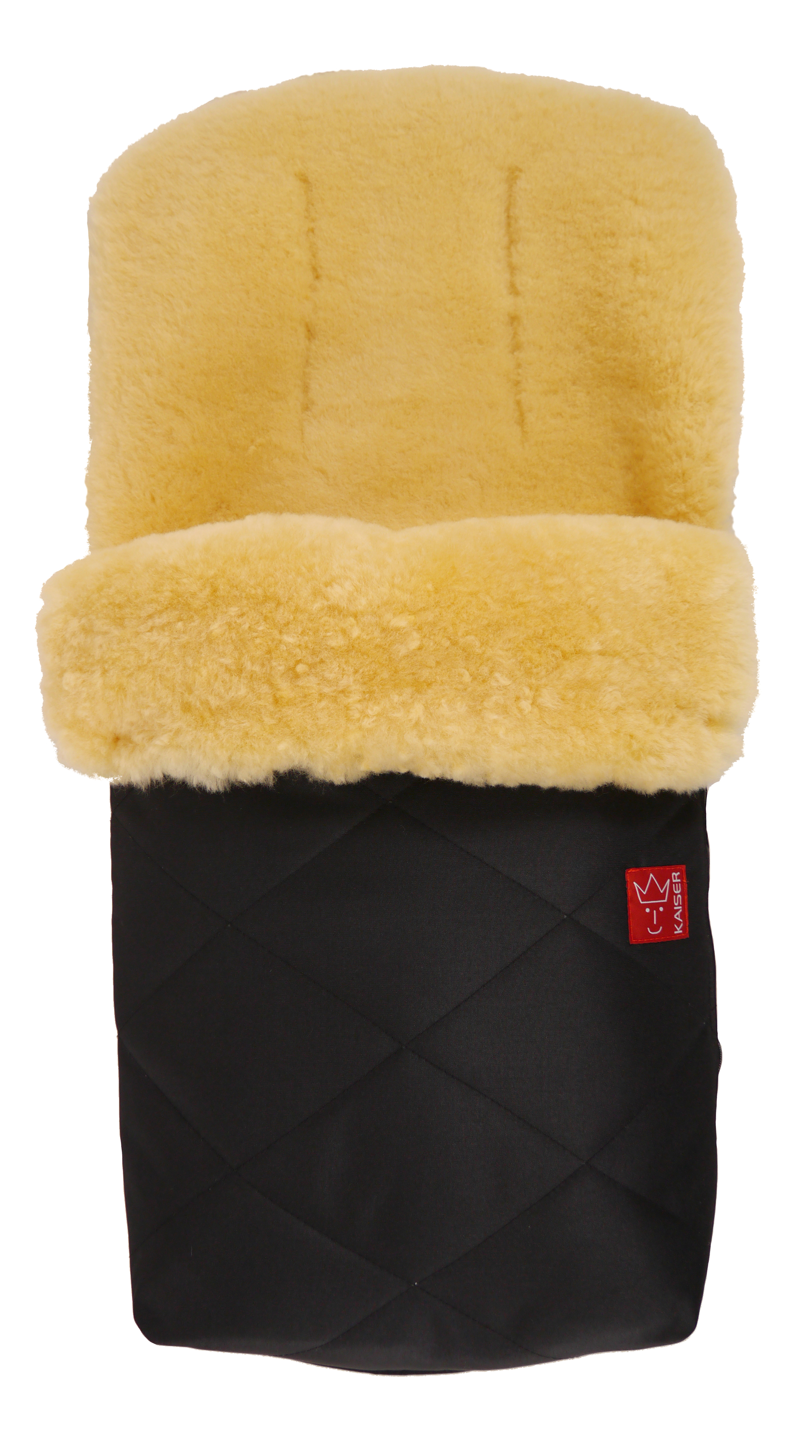 Fußsack mit dem Lammfell-Innenfutter in der Farbe schwarz und rotem „Kaiser“-Logo auf der Vorderseite